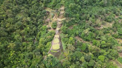 Ciudad-perdida-Colombia Teyuna con Sierra Nativo