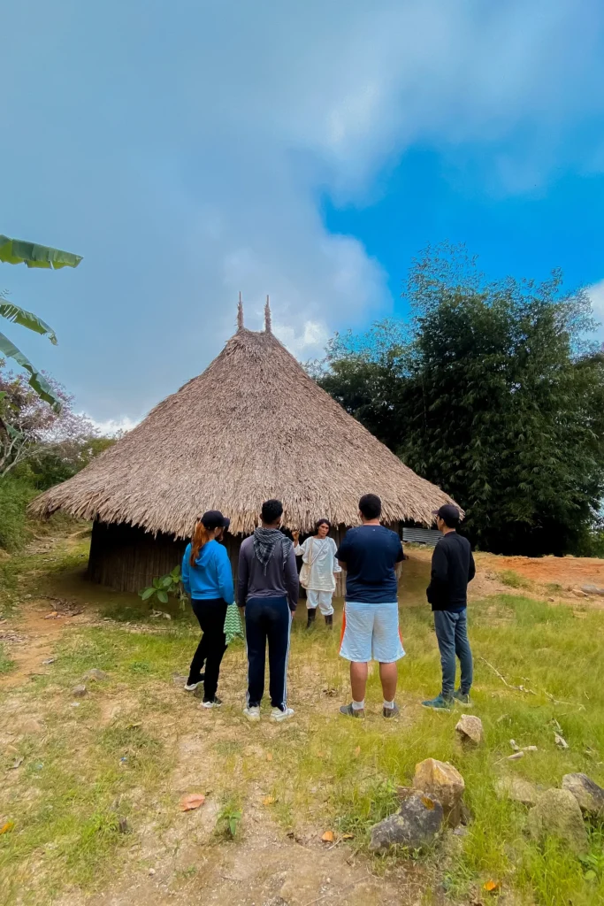 Visita a la comunidad Kogui Uldezhaxa en la sierra nevada de santa marta.